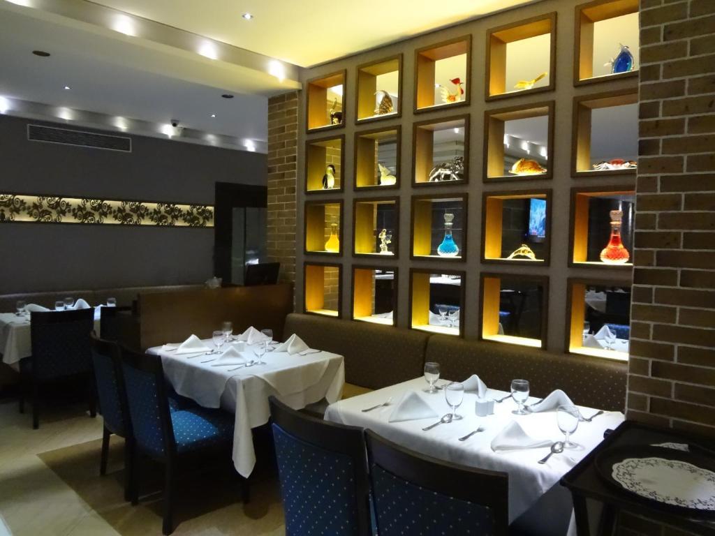 Hotel Capitol Thane Exterior foto