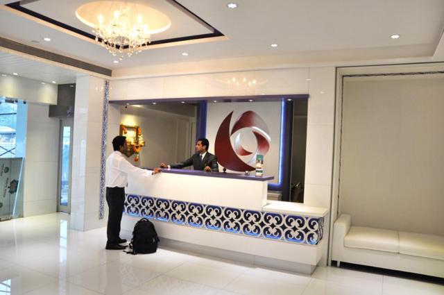Hotel Capitol Thane Exterior foto